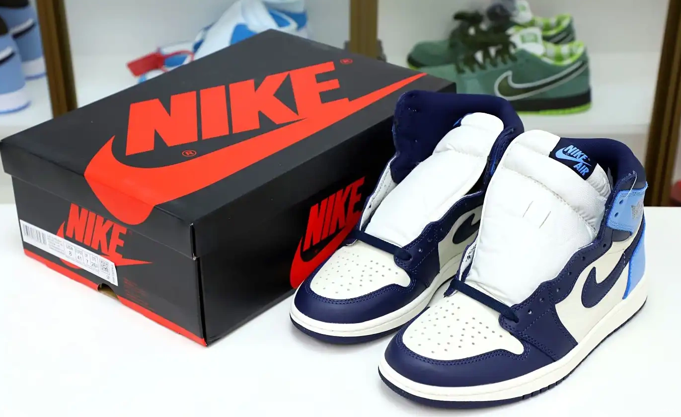 1 HIGH RETRO AIR OG 'OBSIDIAN' JORDAN 0521